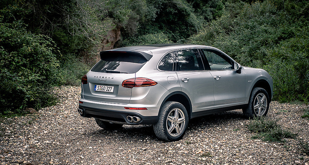 porsche cayenne year of manufacture