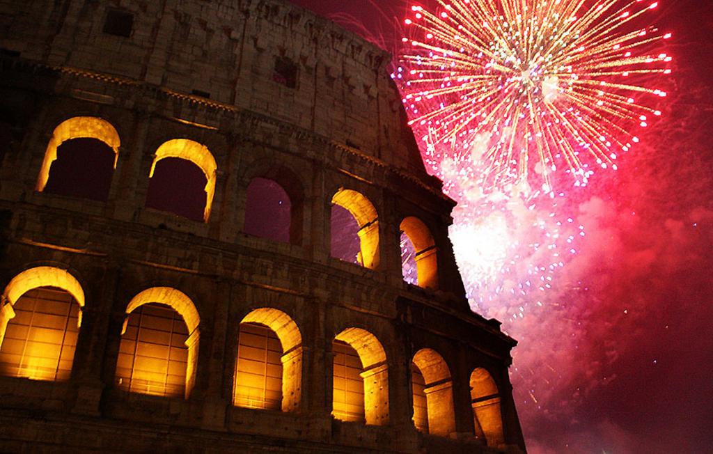 как празднуют новый год в италии