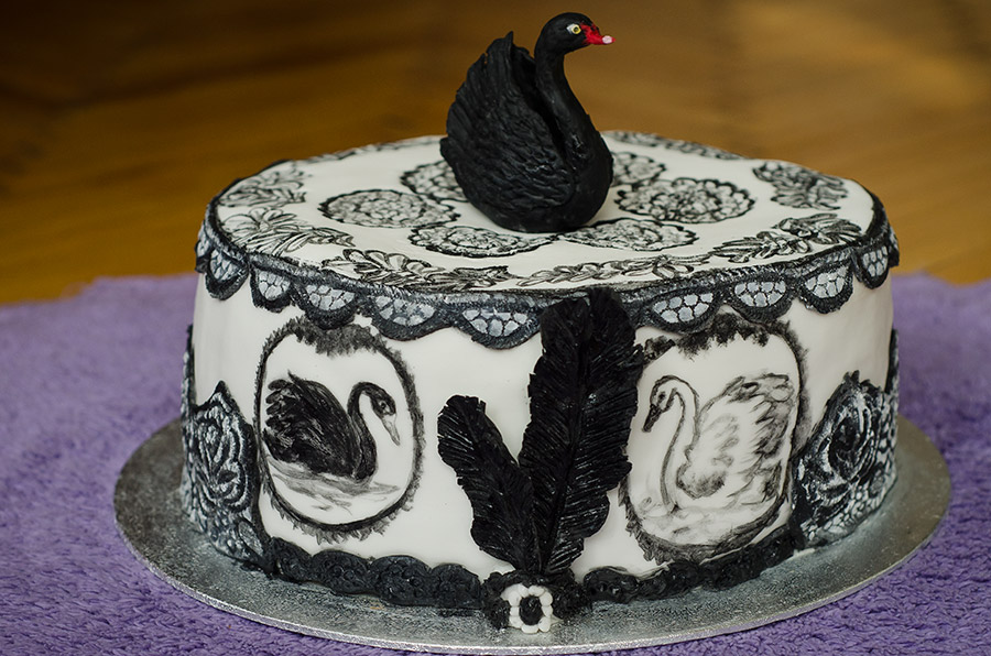 торт "Черный лебедь"
