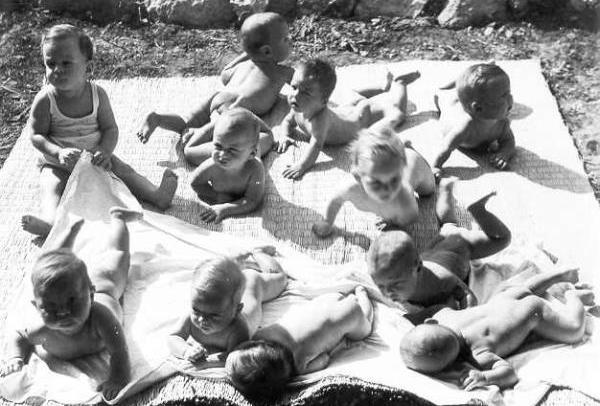 Ясли в кибуце, 1949