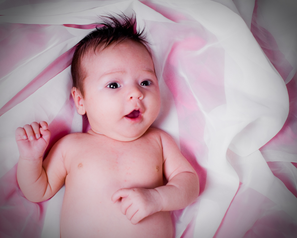 Фото новорожденных девочек в 1 месяц в домашних условиях