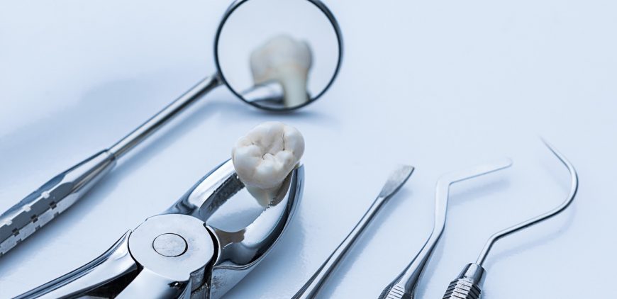 Инструменты для удаления зубов