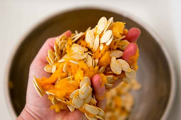 Pumpkin seeds benefit and harm for men