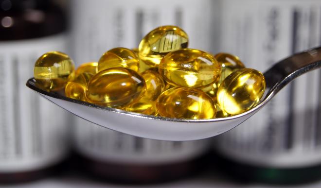 Fish oil capsules benefit and harm