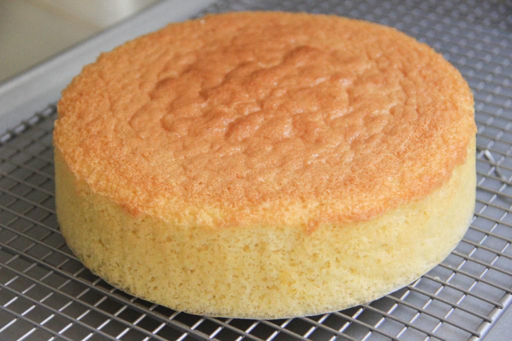 Бисквитное тесто для торта фото