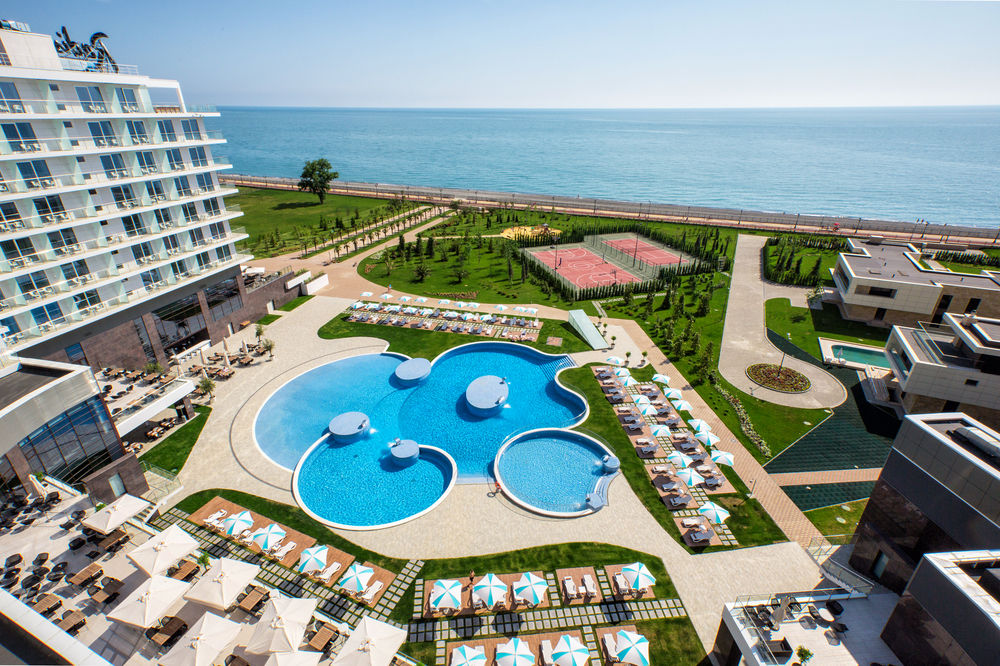 Relax in Sochi with children inexpensively