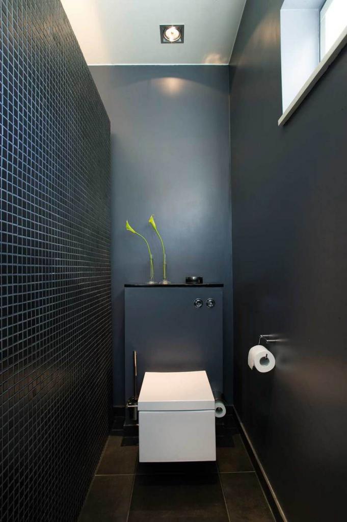 Monoblock installation system with toilet