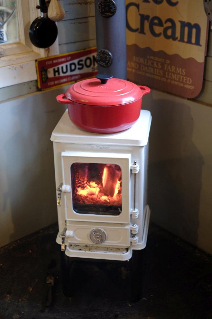 Long burning stove for home