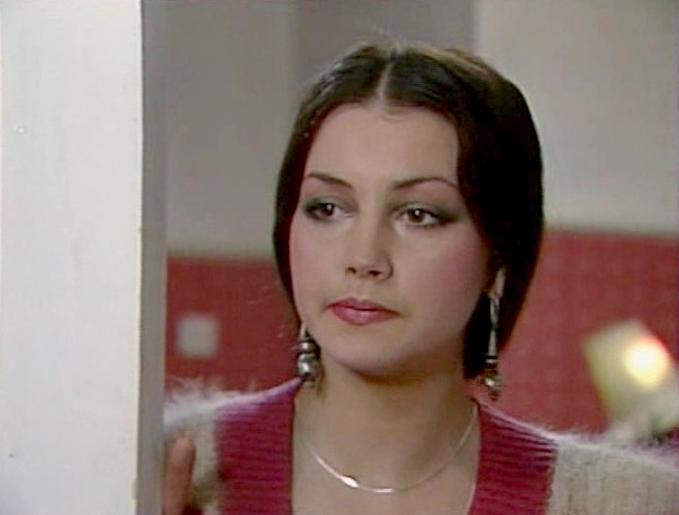 Кадр из фильма с актрисой Еленой Костиной