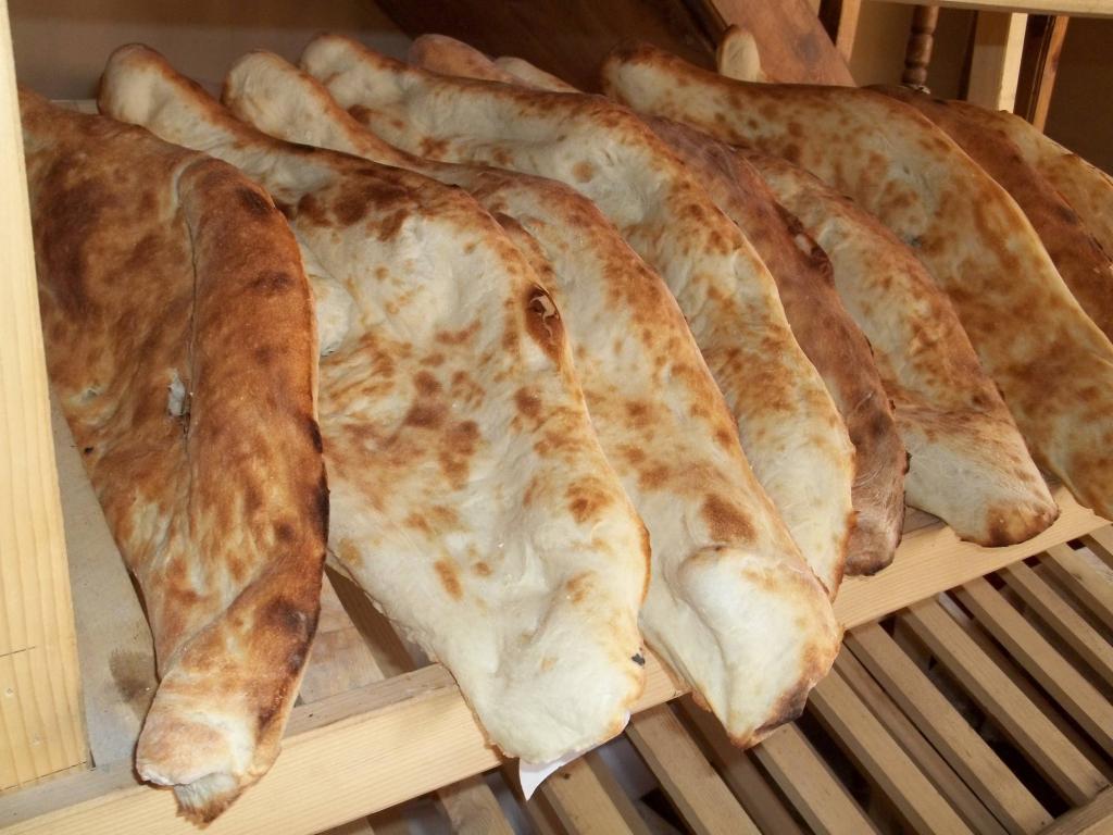 Шоти грузинский хлеб ударение в слове