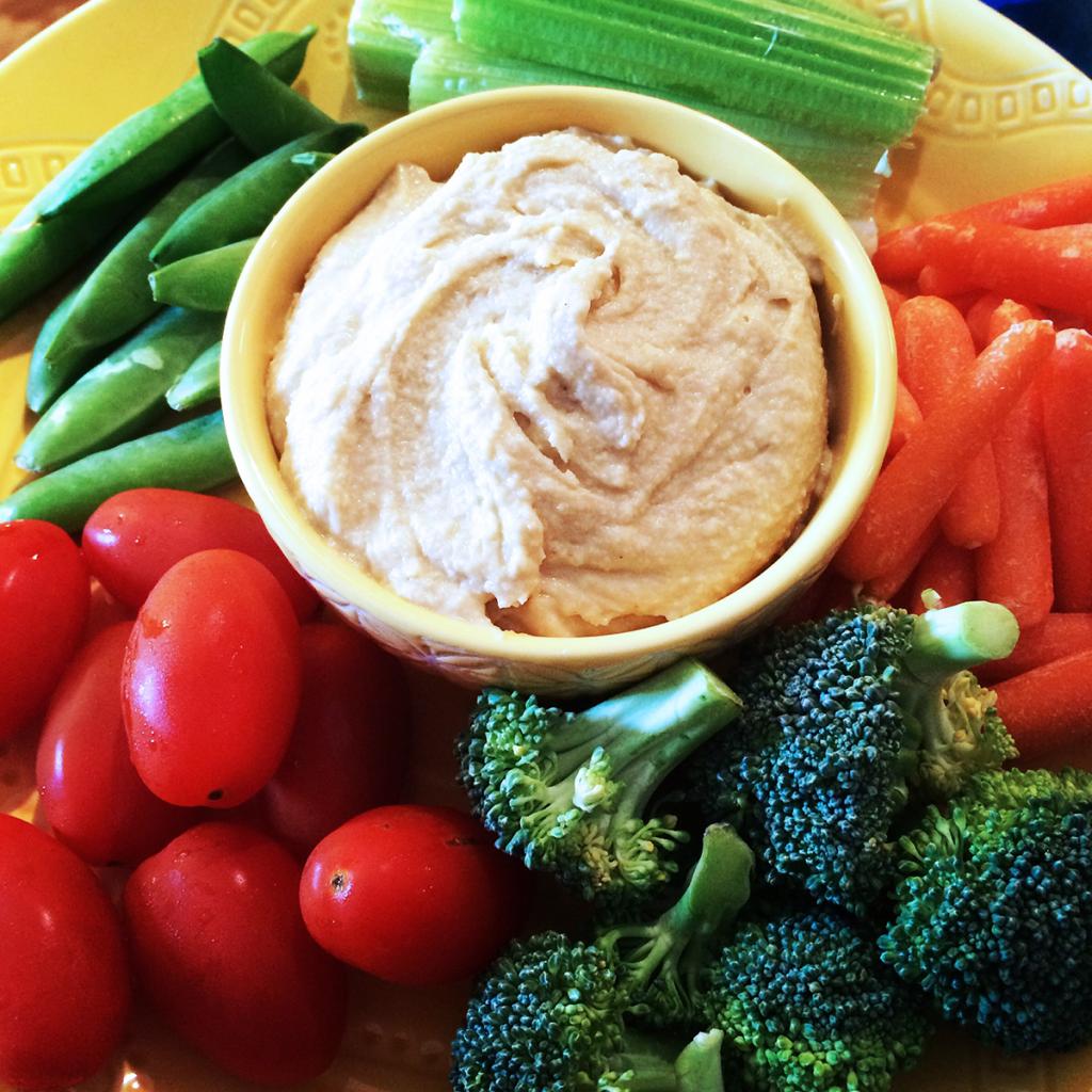 hummus with vegetables