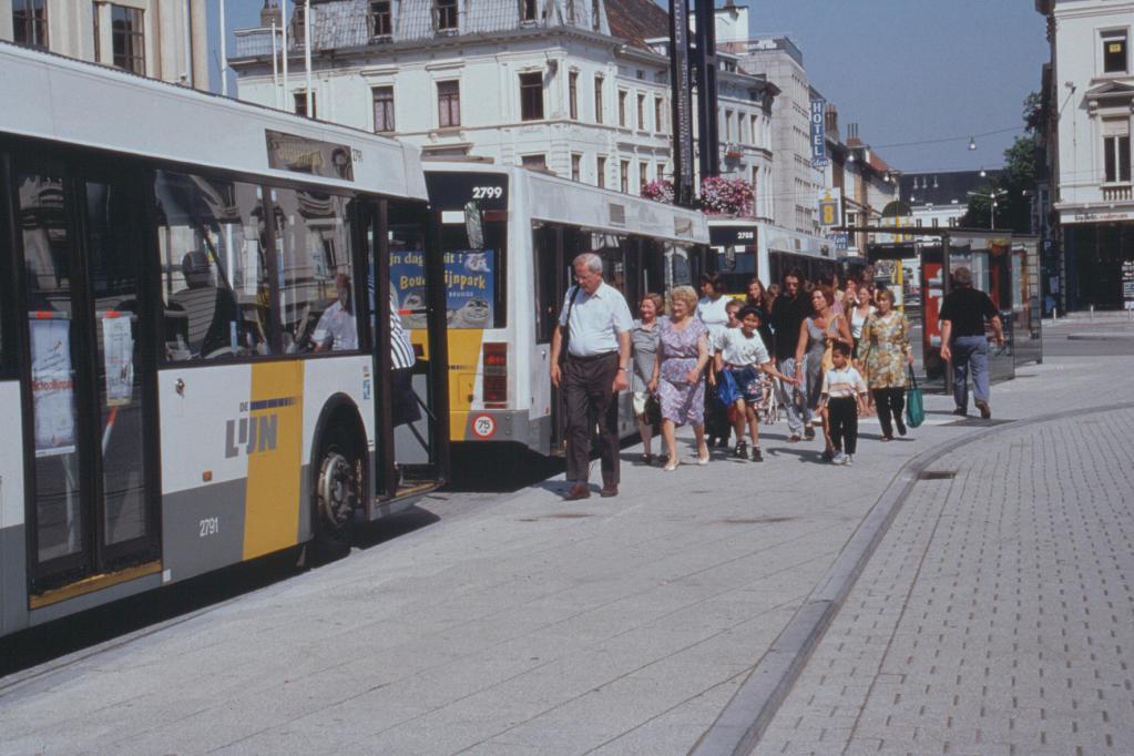 автобус городской пассажирский транспорт