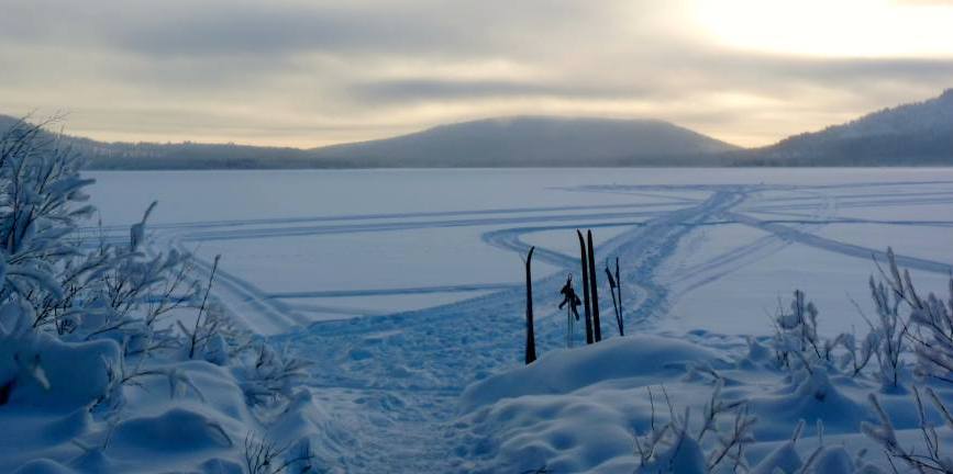 озеро инари зимой