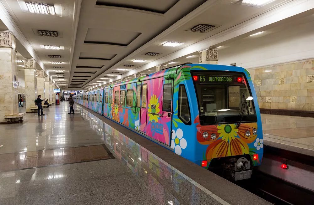 how many cars are in the Moscow metro