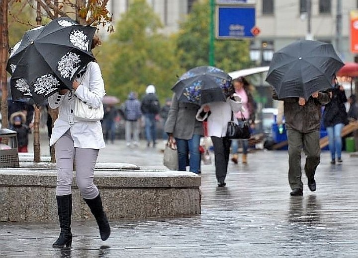 ветер в городе