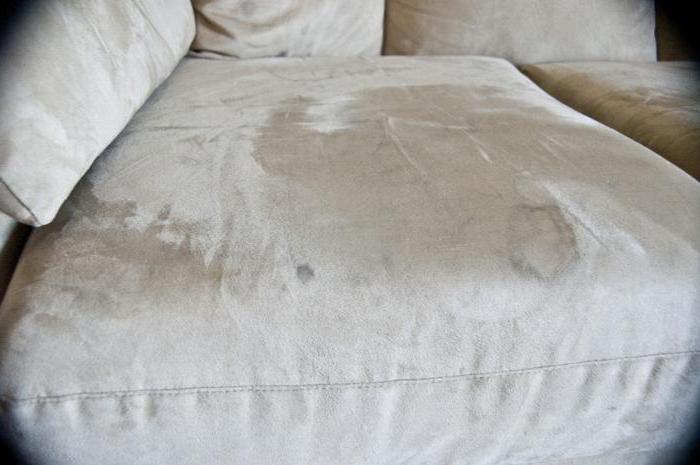 как очистить диван от пятен и разводов
