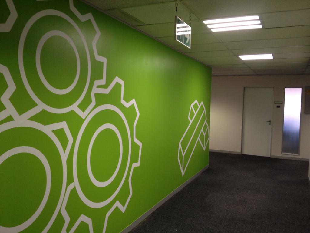 Цвет стен в офисе. Проект интерьера офиса. Роспись стен