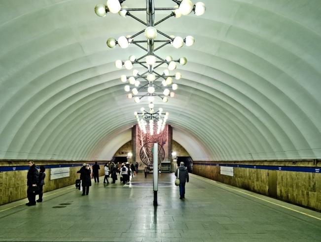 метро «Озерки»