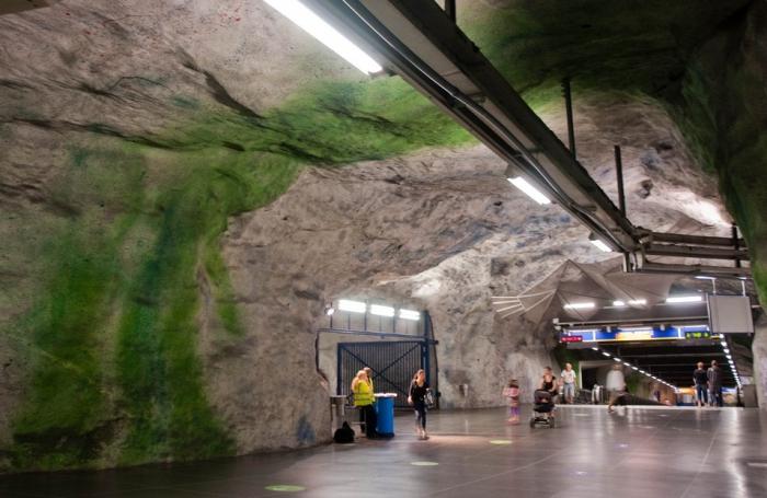 Самая глубокая станция метро в мире