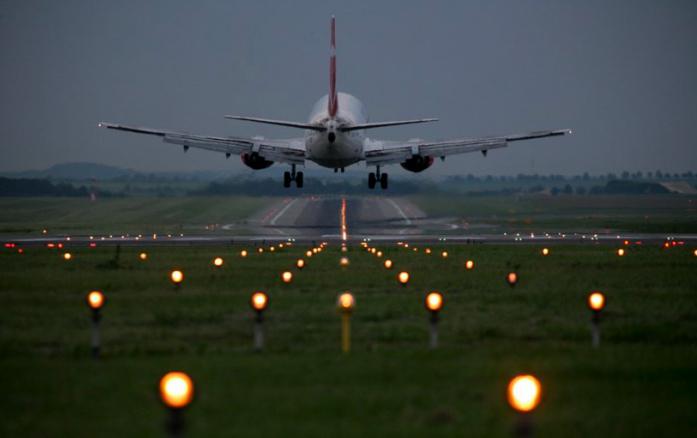 Чехия аэропорт пардубице 
