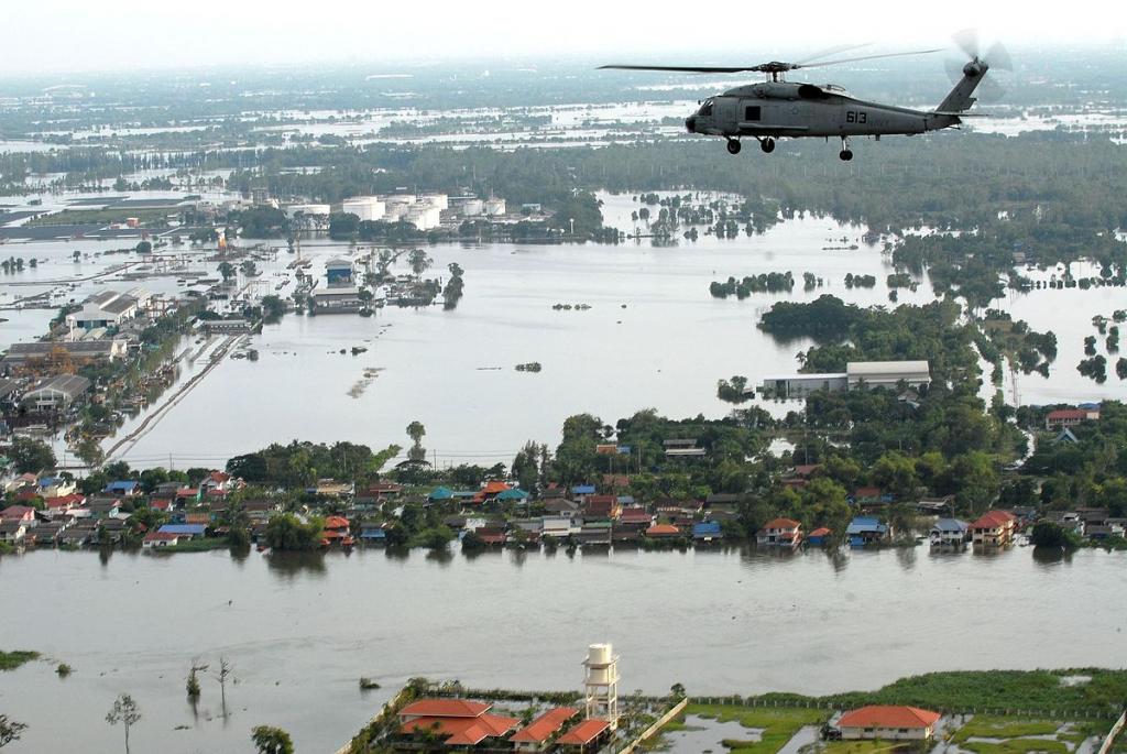 flood in thailand 2011