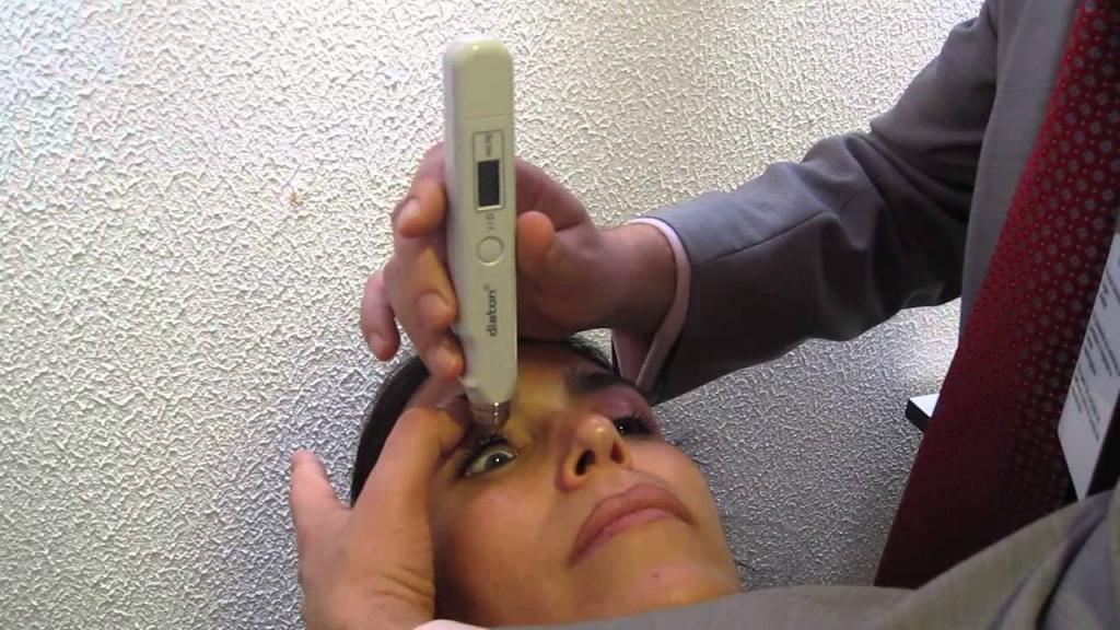 Как проверяют глазное давление у взрослых в поликлинике фото