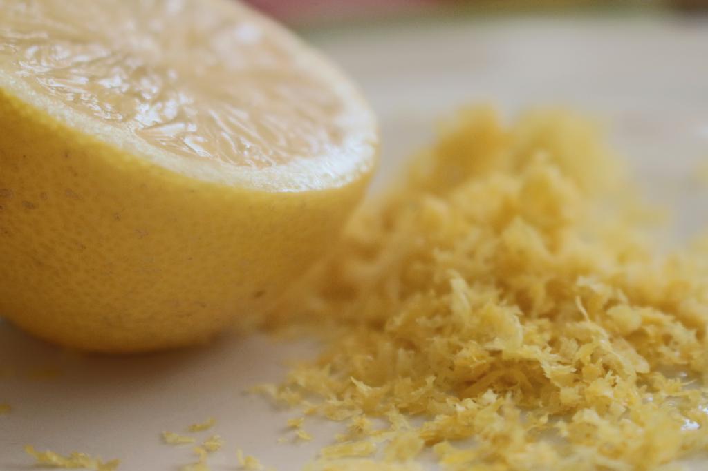 Приготовление лимонного сока
