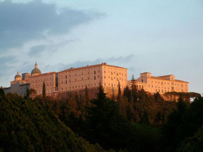 бенедиктинский монастырь 