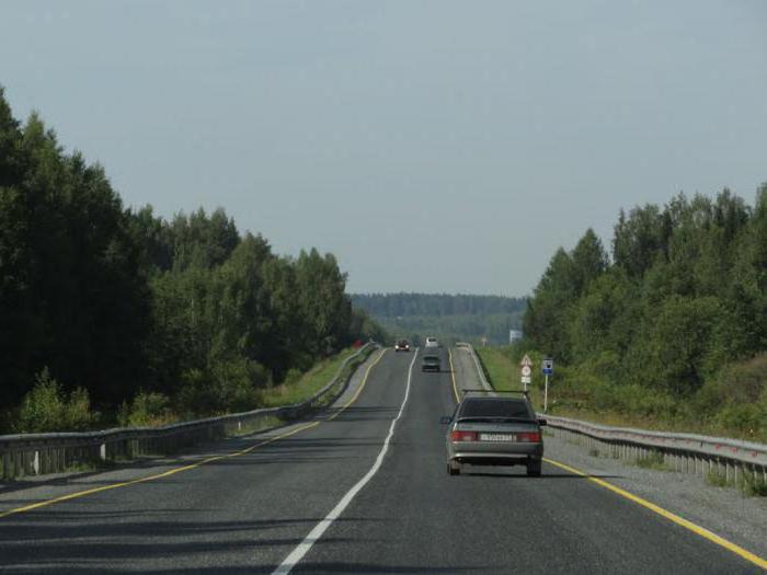 the distance between Yekaterinburg and Moscow