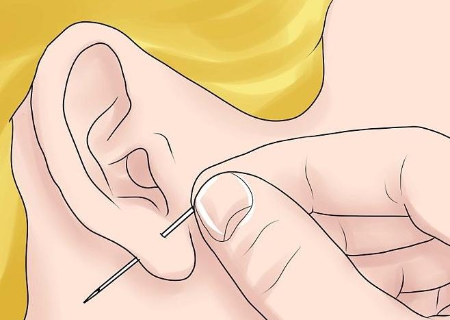 how to pierce an ear at home