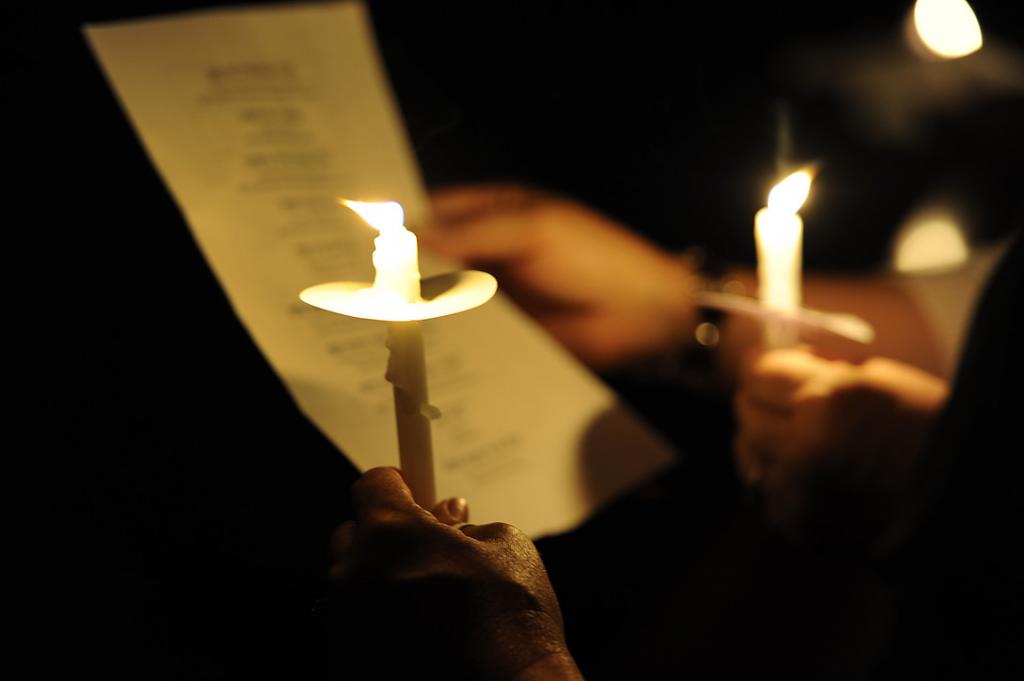 чтение молитвы при свечах