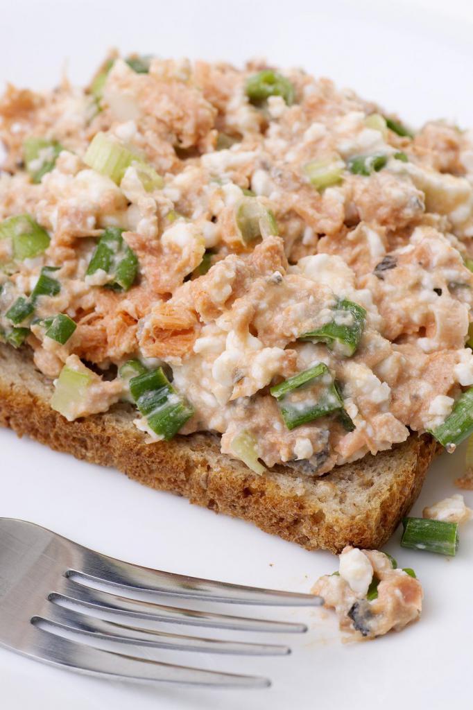 Pink Salmon Sandwich Salad