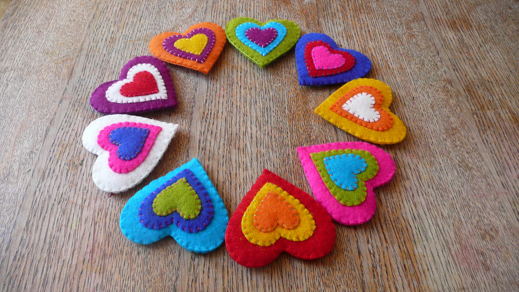 felt hearts