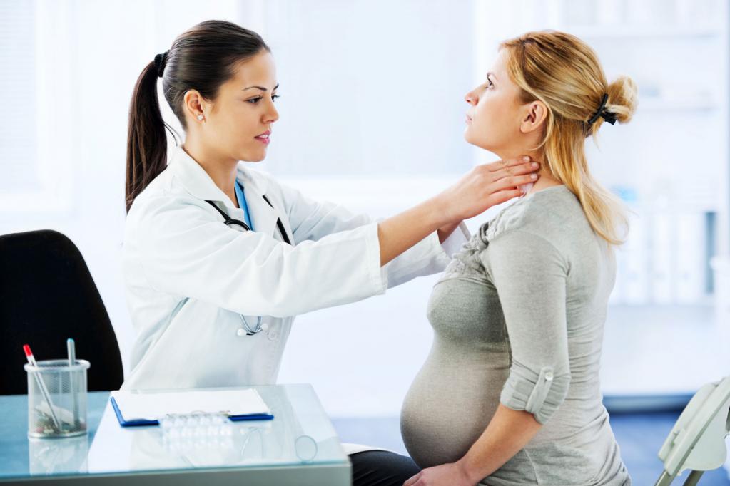 how to treat a throat during pregnancy