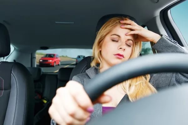 Повышенная сонливость у женщины за рулем