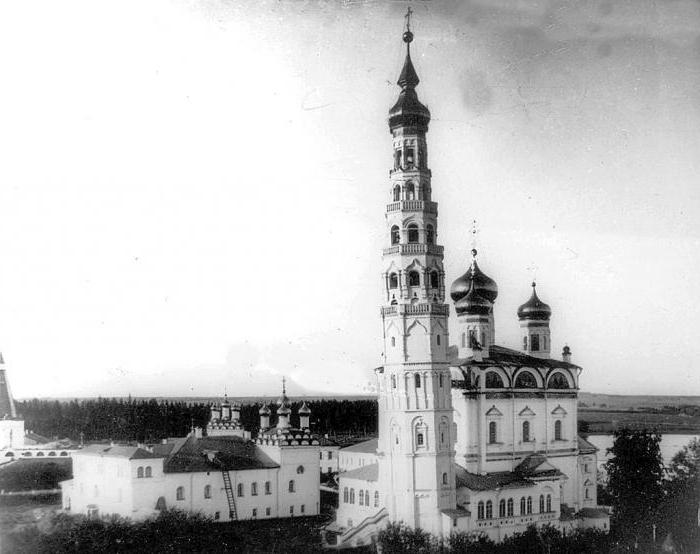 Колокольня иосифо-волоцкого монастыря