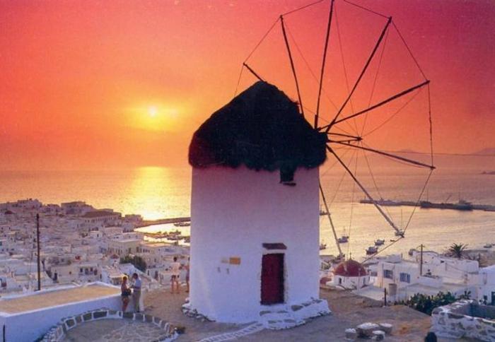 Mykonos greece photo