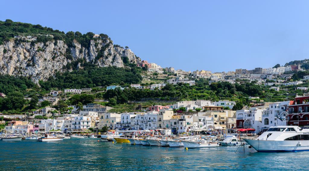 Ассоциации с Montale Soleil de Capri