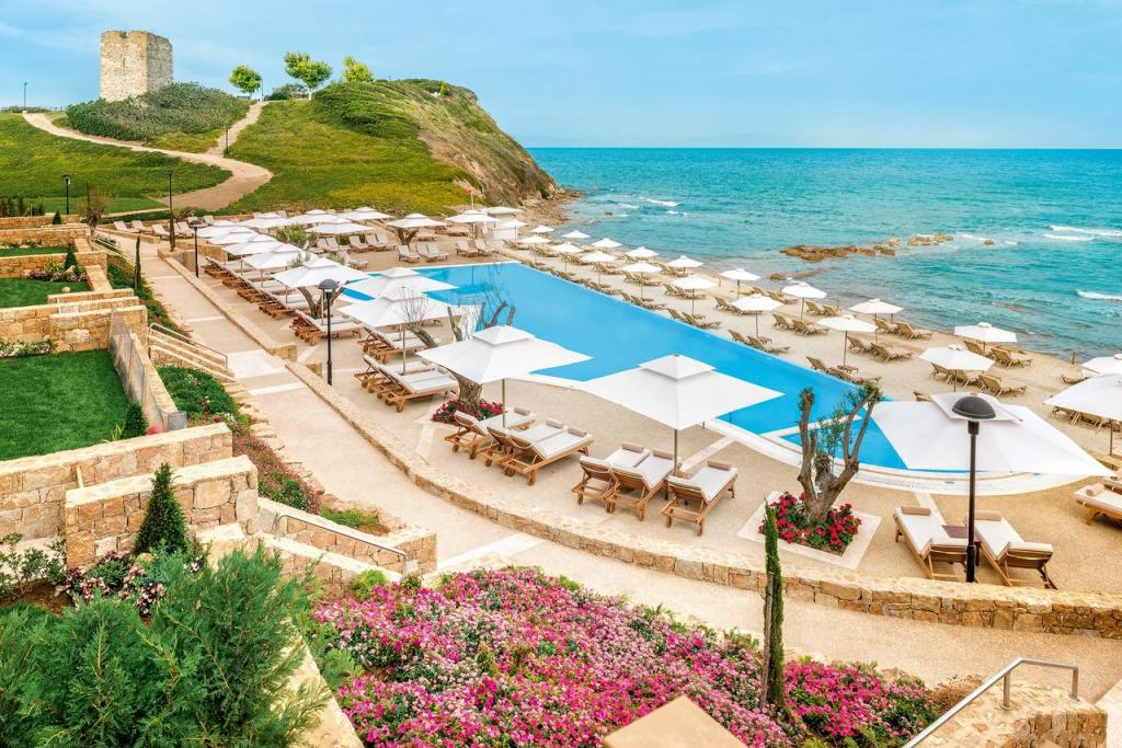 Sani Beach 5*: пляж