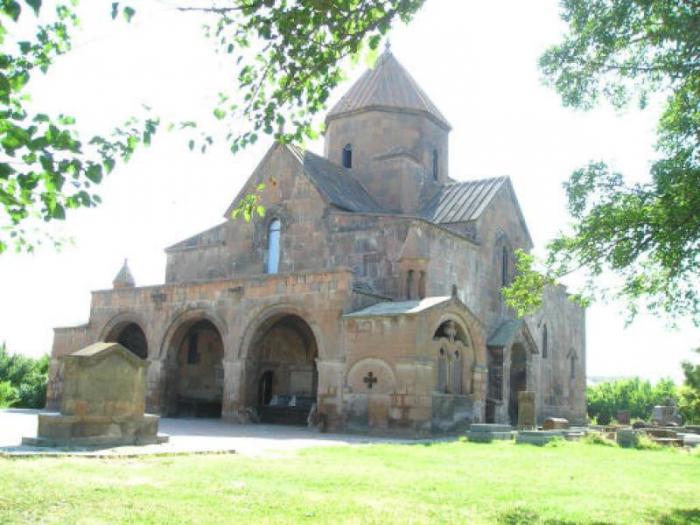 Эчмиадзинский монастырь армения