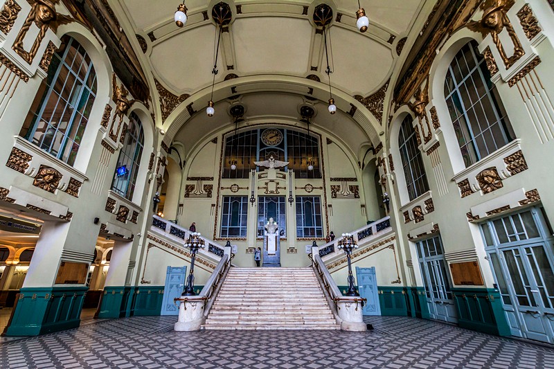 Витебский вокзал парадная лестница