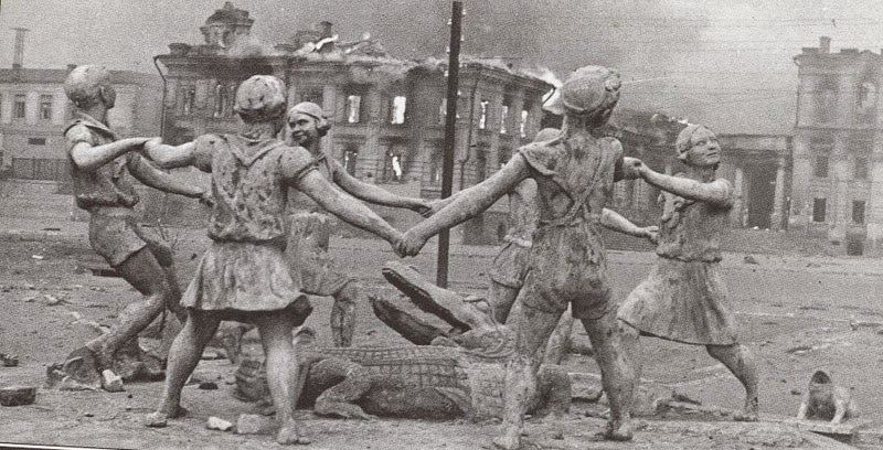 Фонтан "Бармалей" в Сталинграде