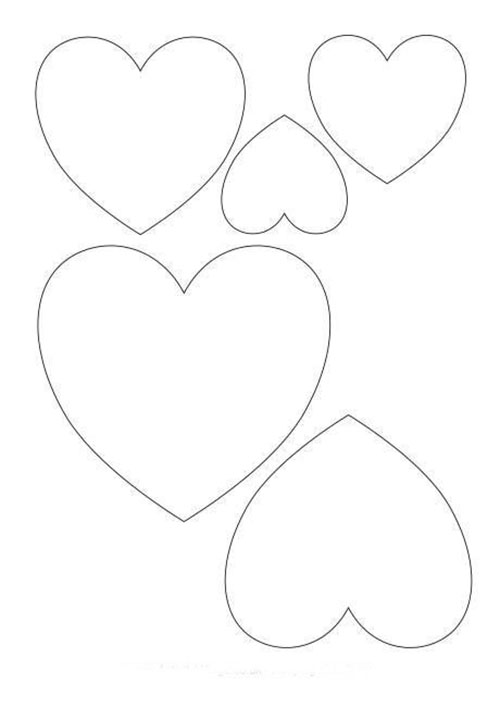 drawing hearts on paper