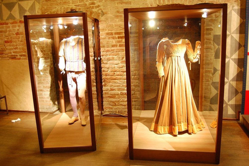 Outfits of Romeo and Juliet