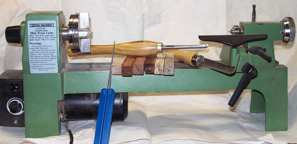 DIY mini metal lathe