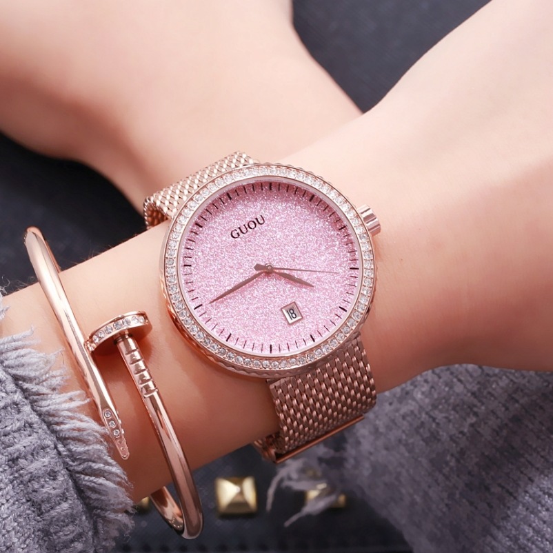 Как носят часы на руке женщины