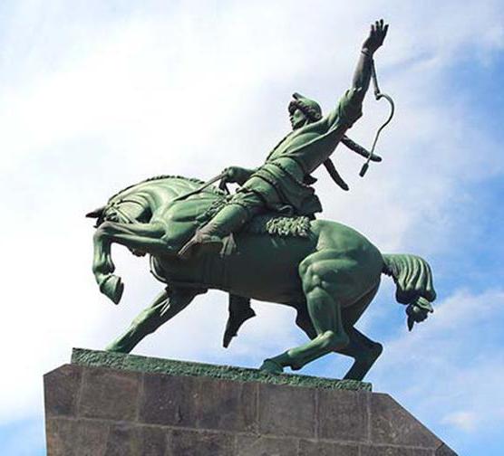 памятник салавату юлаеву история