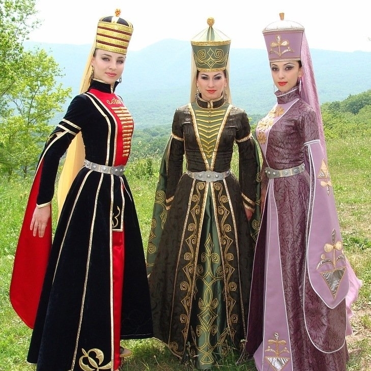 Абхазские костюмы