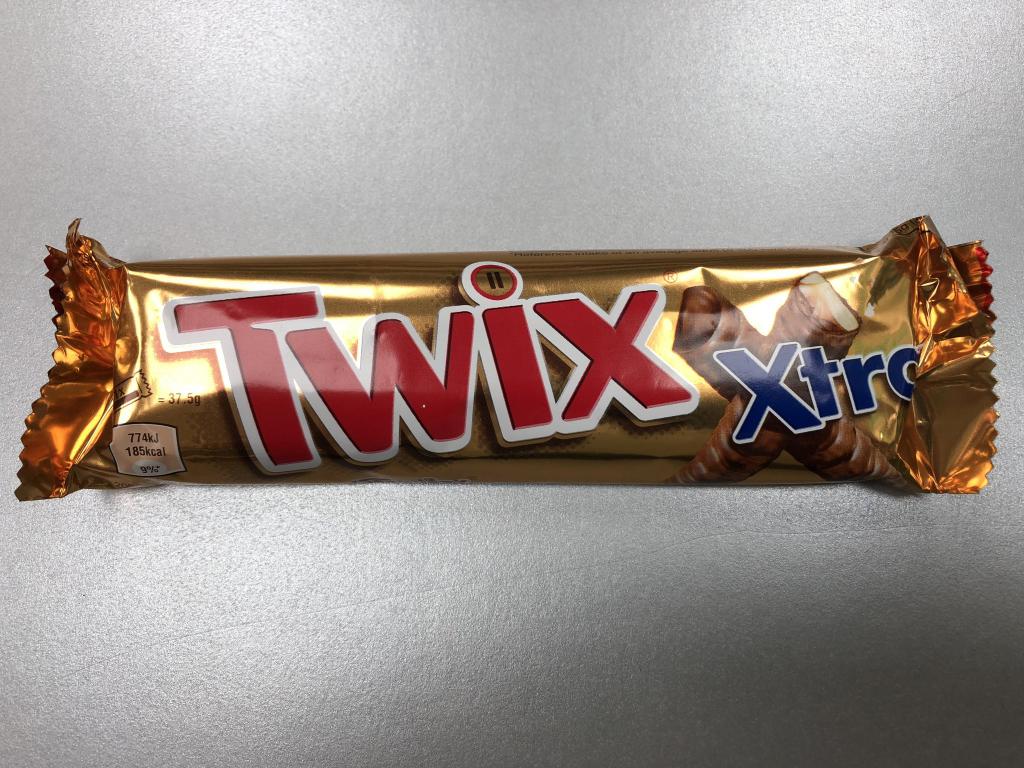 Твикс вес. Твикс Экстра 82гр. Шоколадный батончик Twix Extra 82 гр. Батончик Твикс Экстра 82гр. Шоколадный батончик Твикс Экстра 82гр.