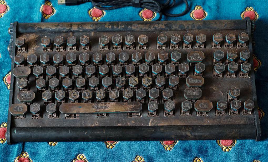 самая дорогая клавиатура Datamancer Custom Keyboard